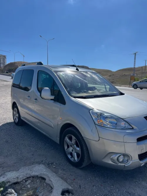 Peugeot TP 2011 Toutes options, finition française