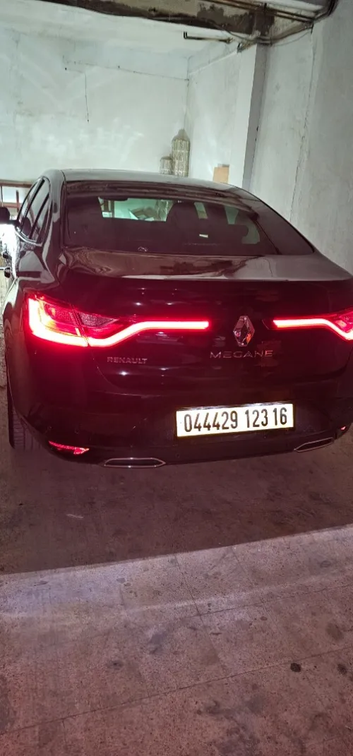 Renault Megane 4  2023 Itens