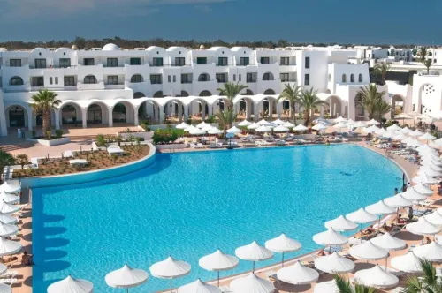 voyage organise djerba juillet aout 2025 
