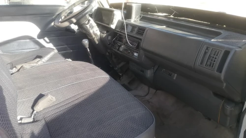 E2200 Mazda 1991