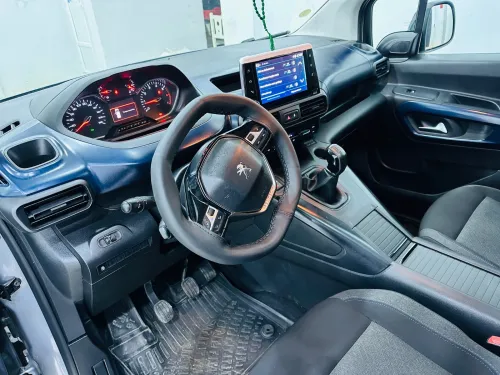 Peugeot Partner 2022 Tepee Allure 