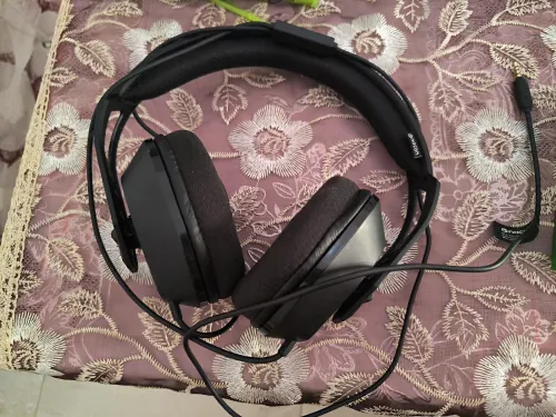 Lot Xbox one s + casque + jeux + mannette série s