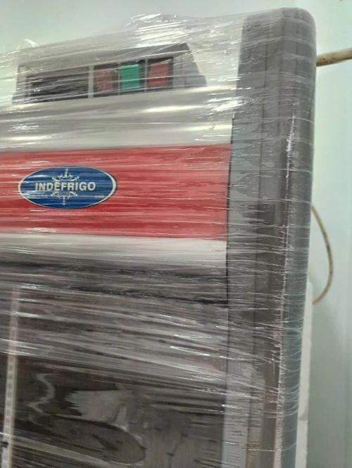 Frigo muralle