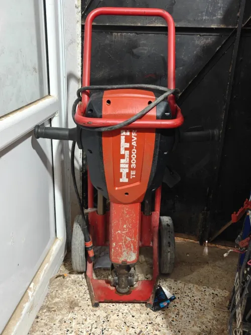 Marteau démolisseurs HILTI TE 3000AVR 