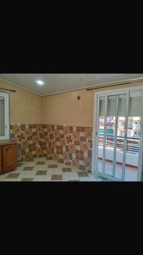 Location Appartement Niveau de villa F3 Alger Draria
