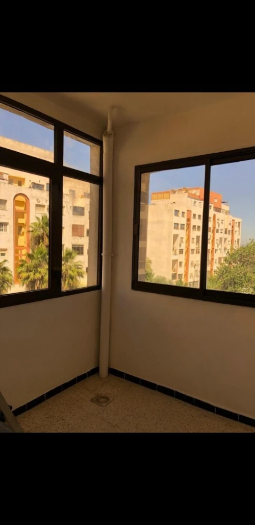 Location Appartement F4 Alger Dely brahim