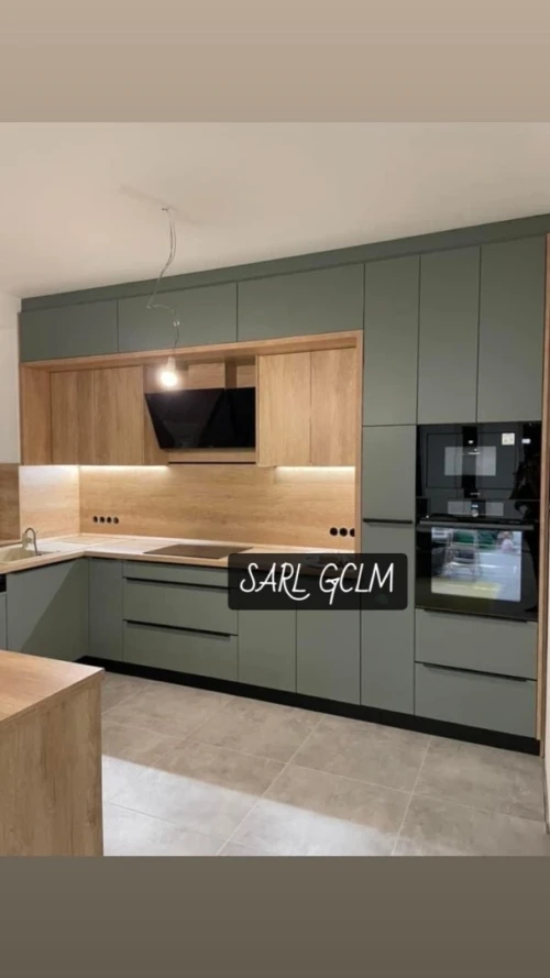 Cuisine sur Mesure Bois & MDF de Qualité