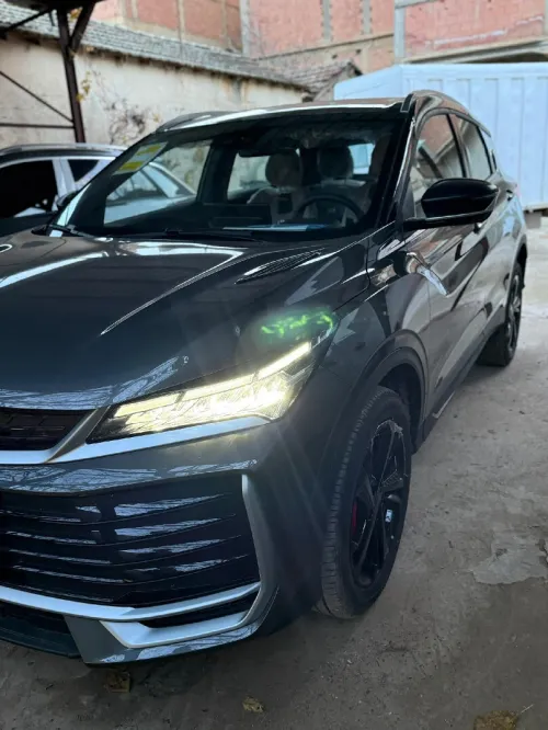Geely Coolray 2025 