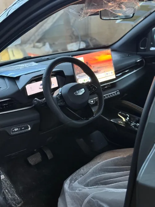 Geely Coolray 2025 