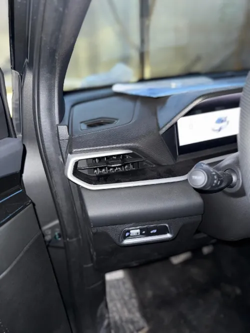 Geely Coolray 2025 