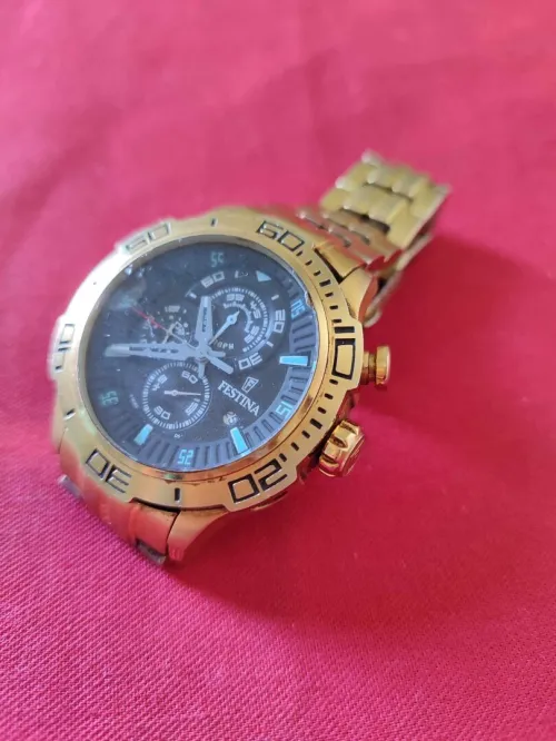 FESTINA
