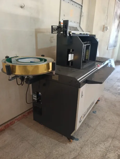 Atelier Complet à Vendre، CNC plasma, Compresseur, Plieuse...