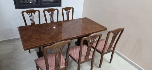 Table avec 6 chaise