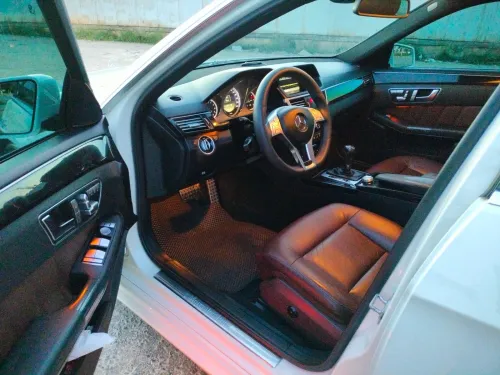 Mercedes Classe E 2012 AVANTGARDE Pack AMG