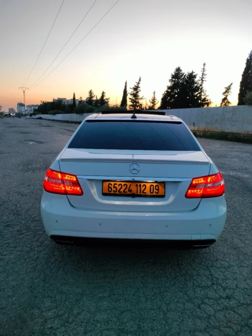 Mercedes Classe E 2012 AVANTGARDE Pack AMG