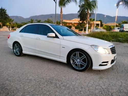 Mercedes Classe E 2012 AVANTGARDE Pack AMG