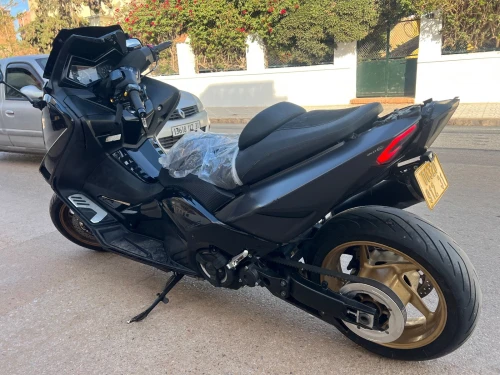 Yamaha T max 530 2012