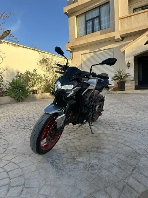 Kawasaki Z900 