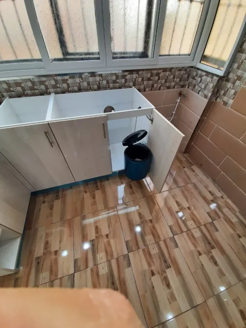 cuisine sur mesure hi-gloss et MDF