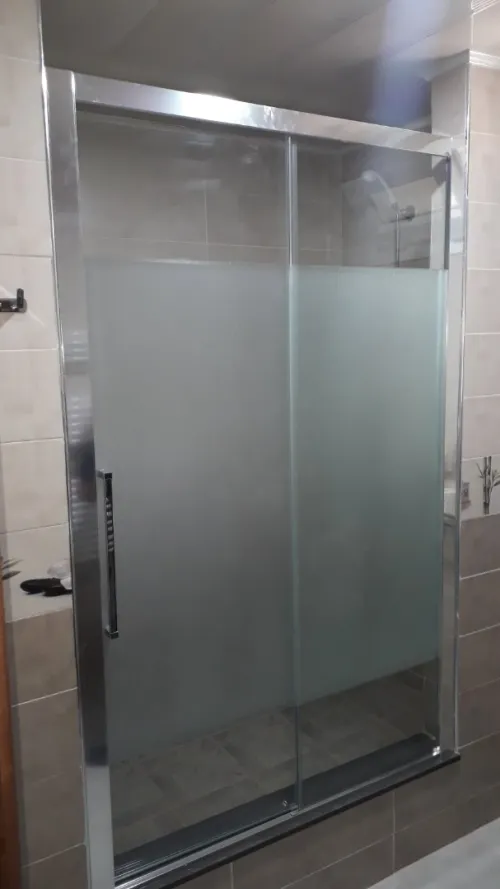 Cabine de douche / baignoire