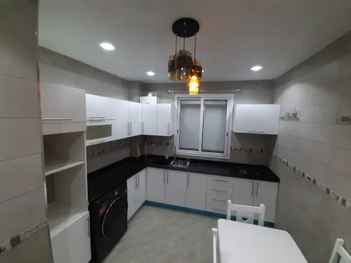 cuisine sur mesure hi-gloss et MDF