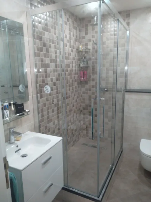 Cabine de douche / baignoire