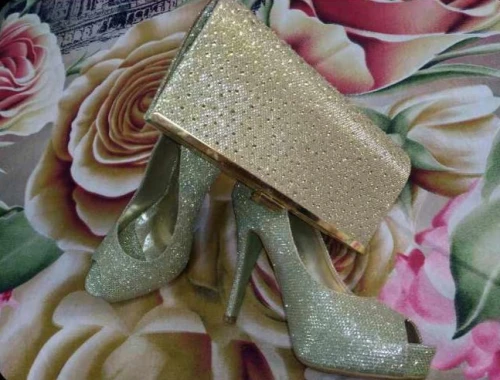 Chaussures soirée avec pochette