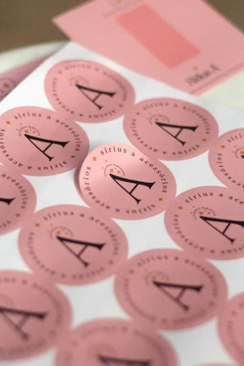 Stickers & étiquettes modernes / impression de haute qualité