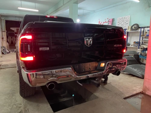Feux arriere dodge ram model 2022 black