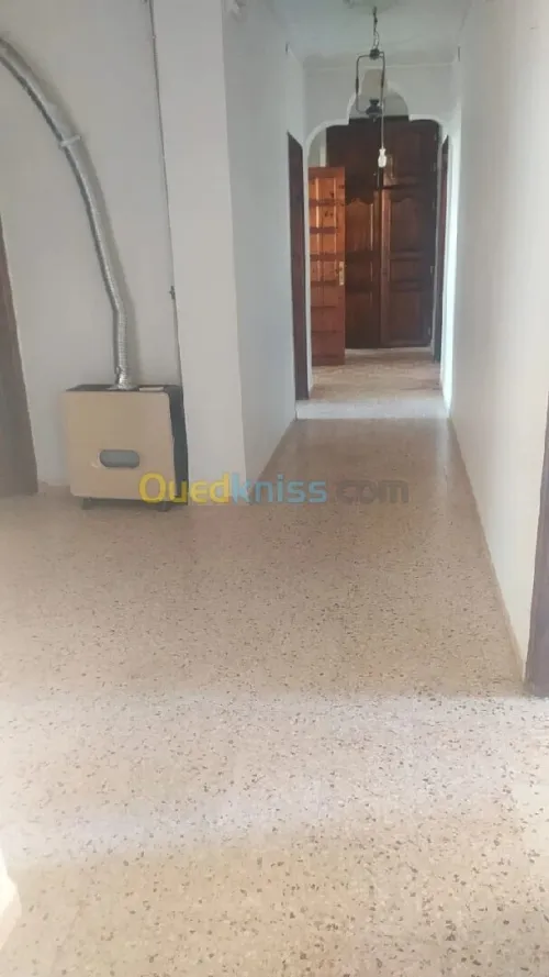 Location Appartement Niveau de villa F4 Alger Bordj el kiffan