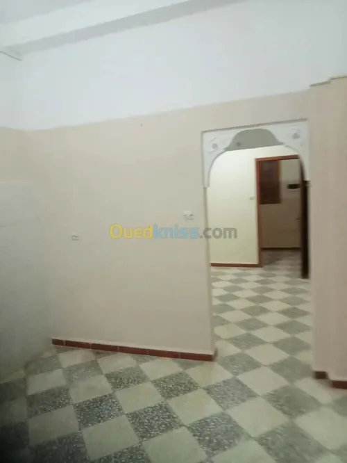 Location Appartement Niveau de villa F2 Alger Bordj el kiffan