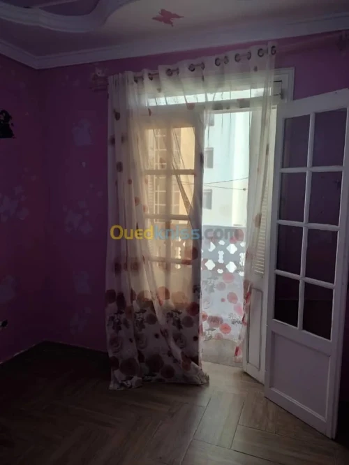 Location Appartement F4 Alger Bordj el bahri