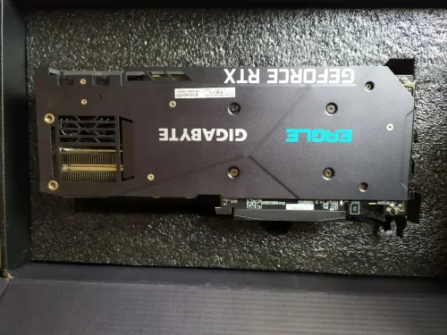 Carte graphique RTX 3070 GIGABYTE EAGLE OC 8G 