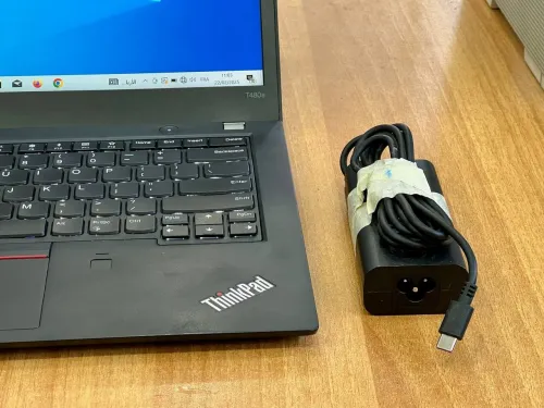 THINKPAD T480S / I5 8EME / 8G /256 SSD /14 FHD
