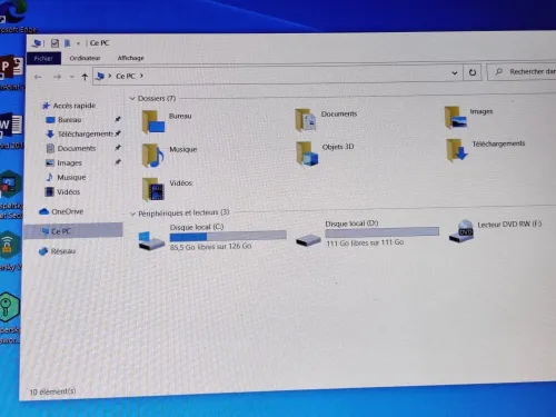 DELL INSPIRON 5570 / INTEL I5 8 EME / 8 G / 256 SSD NVME / 15.6 DOUBLE CARTE GRAPHIQUE
