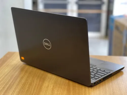 DELL LATITUDE 5500 / INTEL I5 8 EME / 8 G / 256 SSD NVME / 15.6 FHD