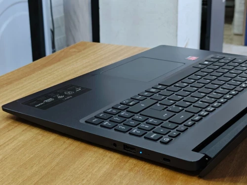 ACER ASPIRE 3 / RYZEN 3 PRO 3250 / 8G /256 SSD /15.6 