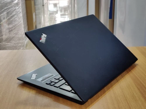 LENOVO THINKPAD T490S ULTRA SLIM I5 8EME / 8G / 256 SSD /14 FHD