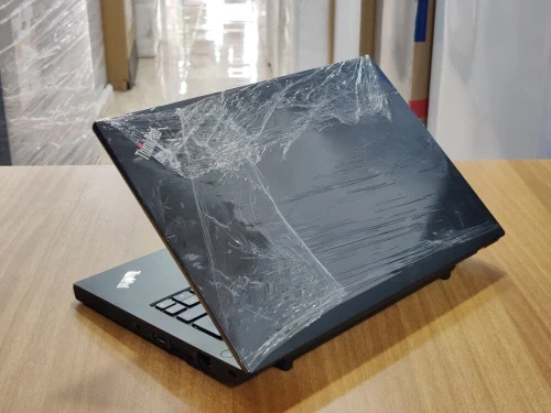 THINKPAD X 260 I5 6EME / 8G / 256 SSD /12.5 FHD