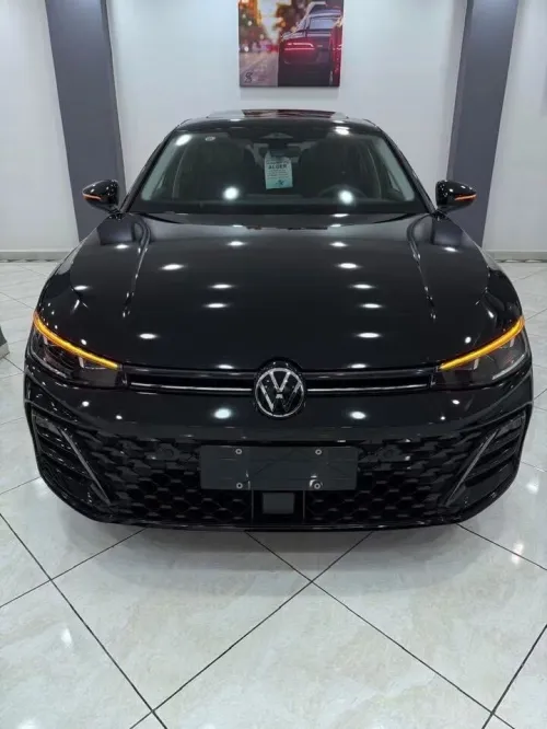 Volkswagen Passat 2025 R Line