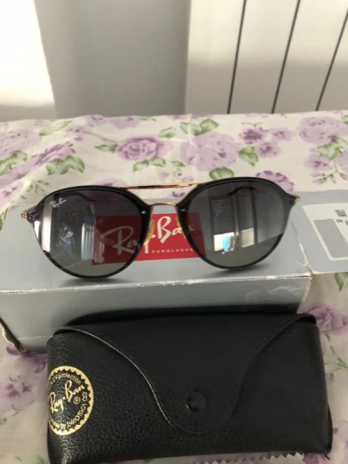 Ray ban