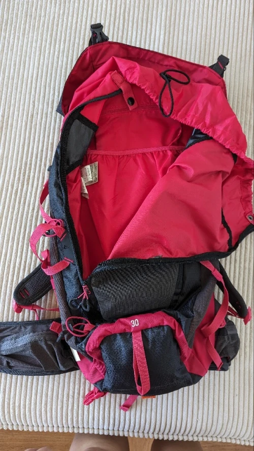 Sac a dos de randonnée bivouac trekking montagne mh500 30l femme noir rose