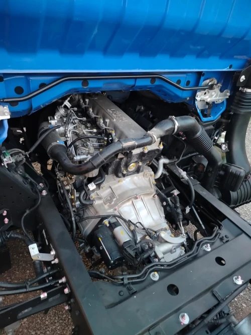 Isuzu NPR 2013