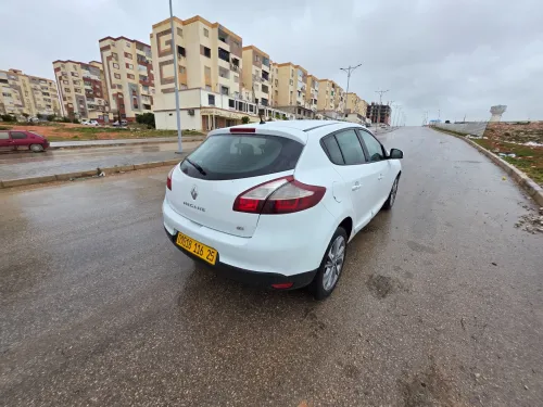 Renault Megane 3 2016 New Play