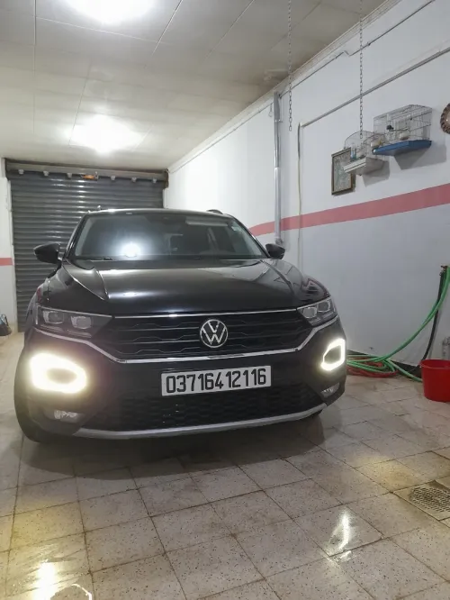 Volkswagen T-Roc 2021 active