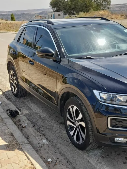 Volkswagen T-Roc 2021 active