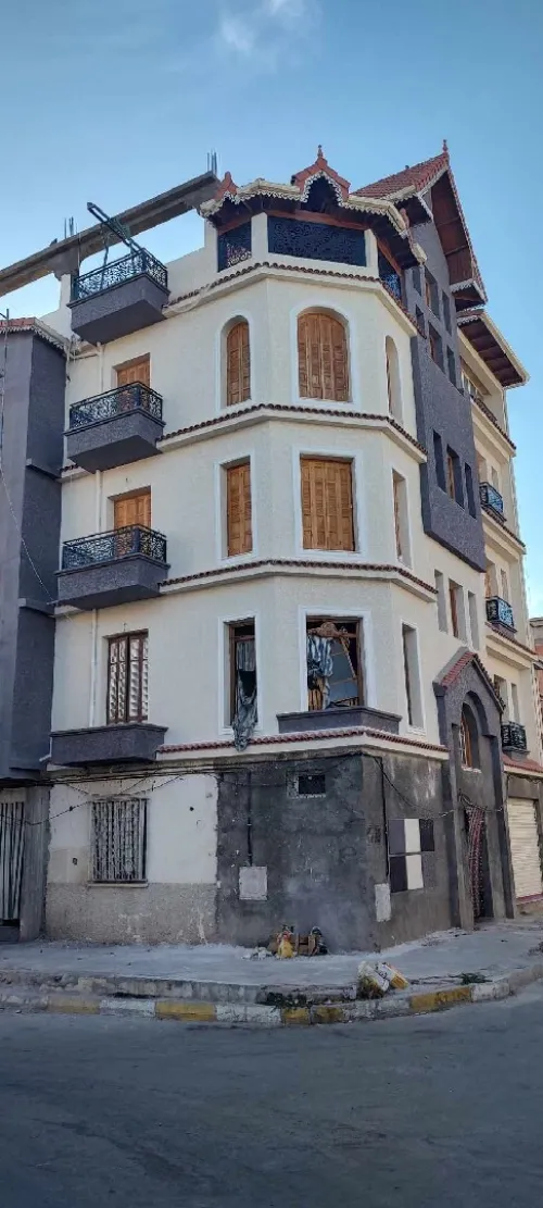 Décoration façades en monocouche