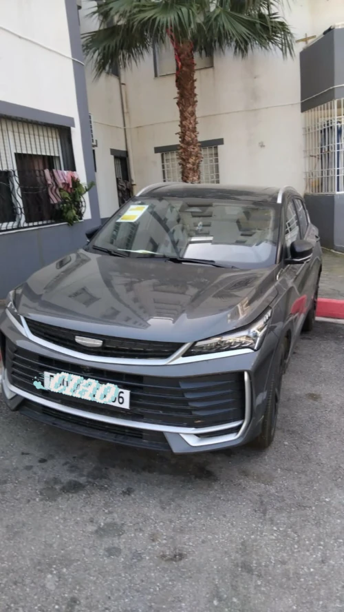 Geely Coolray 2025 