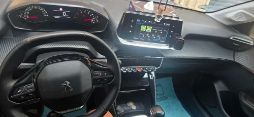 Peugeot 208 2023 Allure Pack