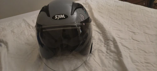 Casque sym XL neuf DFG 768 NEUF